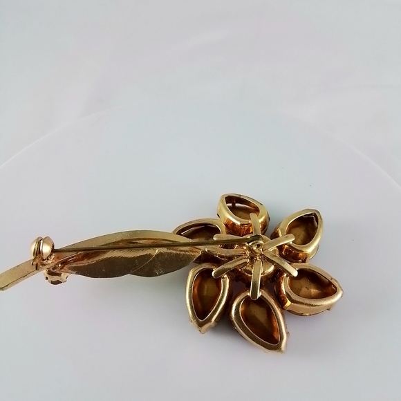 Vintage Red and Pink Rhinestone Goldtone Flower Brooch - Picture 4 of 4